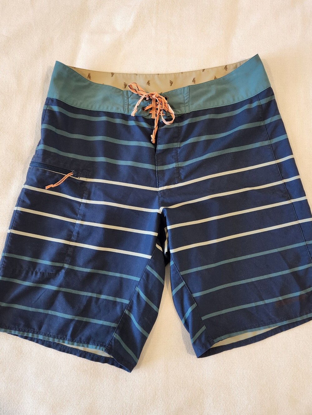 Patagonia Men's Stretch Planing Board Shorts 9" Inseam Striped Lightweight